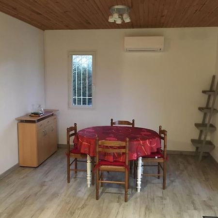 Gite Aux Aspres Logement De 65M² Fontcouverte  Extérieur photo