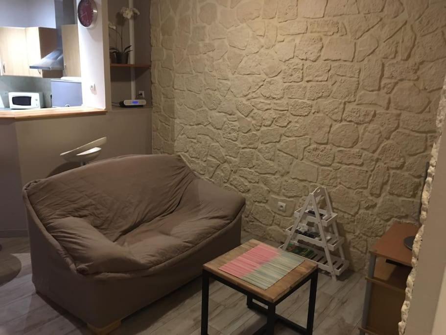 Gite Aux Aspres Logement De 65M² Fontcouverte  Extérieur photo